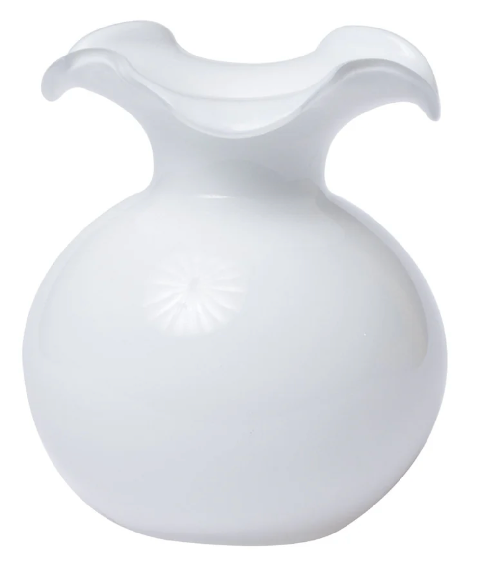 White Sm Hibiscus Vase Fluted